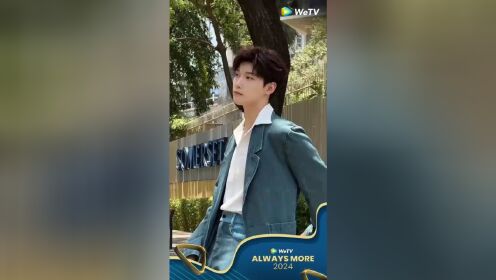 Photoshoot di pinggir jalan tetep cakep! | WeTV Always More 2024
