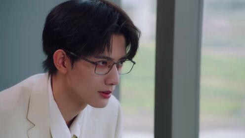 <재우량개타> 예고편: 곤경에 빠진 백치미 아가씨의 전세 역전!
