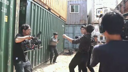 BTS: Fan Zhixin berubah menjadi preman berjas | Turbulent Love