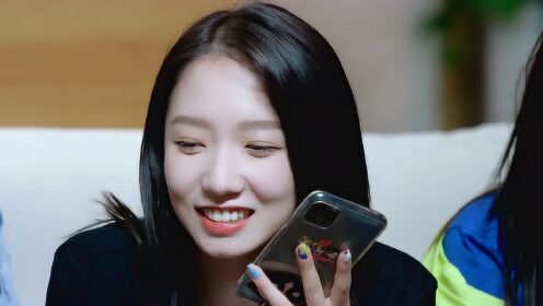 EP Meng Meiqi (Part1): Rocket Girls 101 become mukbang bloggers. Meiqi discloses her unexpected nickname.