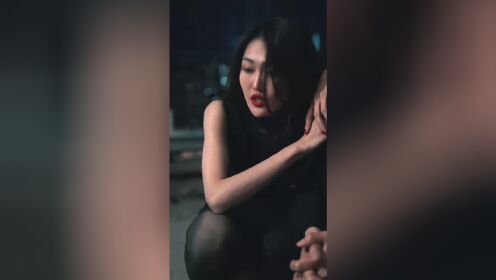 千金大小姐为爱杀疯了_02
