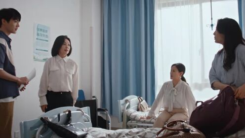 樹下有片紅房子_11