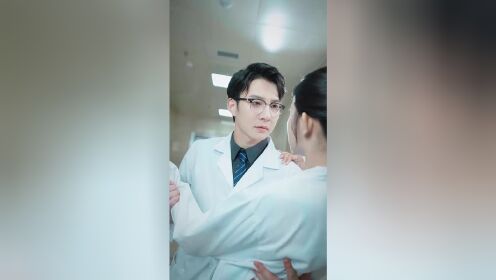 閃婚後，祁醫生又寵又撩_02
