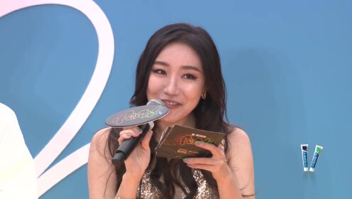 MINI LIVE(Part 2): Set Star Night Market on fire with music