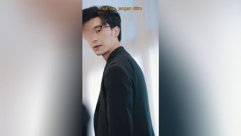 擺攤十年，我竟是千金大小姐（印尼語版）_03