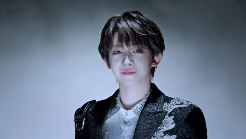 [Kamera Depan] INTO1 <THE STORM CENTER> FIRST SHOWCASE
