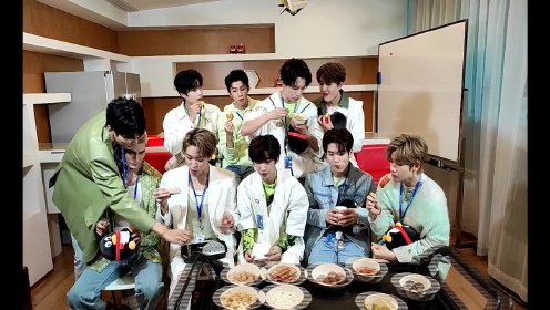 Live Rerun: INTO1 at Tencent