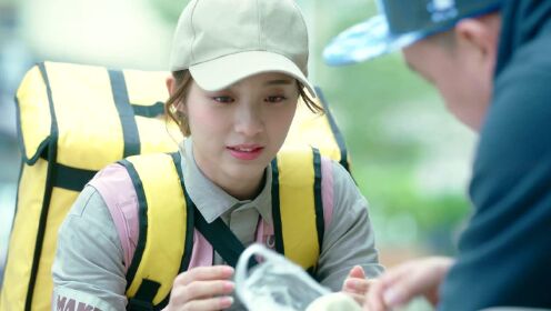 EP2: เสี่ยวชีส่งอาหารให้ทีมงาน (มิวสิกวิดีโอ)