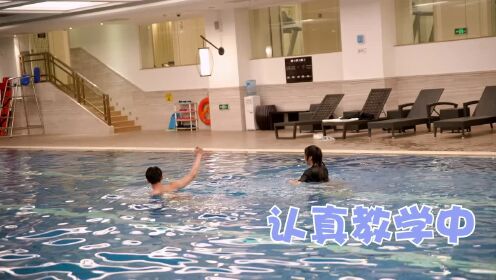 BTS: Xu Jiaxiu's swimming class begins | Way Back into Love