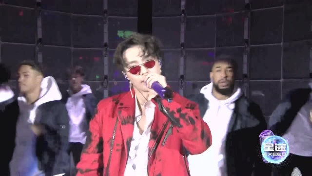 Highlight: Lay - Sheep | Tencent Music Entertainment Awards 2019 ...