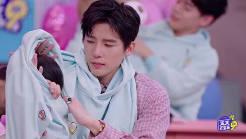Ultra-Sweet Focus Cam: Wang Anyu & Wang Yuwen's Adorable Chemistry