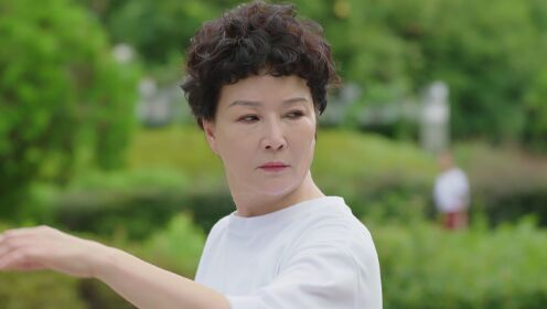 闪耀的她_16