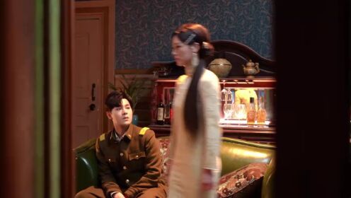 키스신인데 물고 난리야! 현장에서 하소연하는 고언정: 이건 산재라고